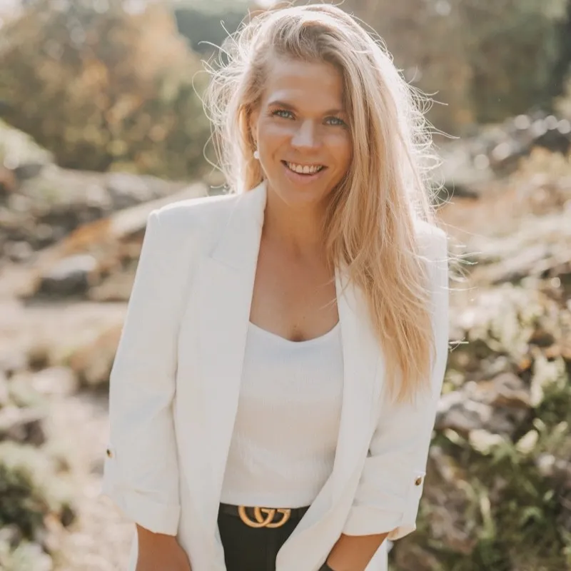 Alina Albrecht - CEO